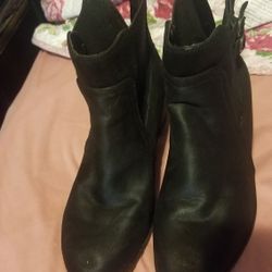 Bella Vista womens 2 inch boot heel W/ Zipper on back 