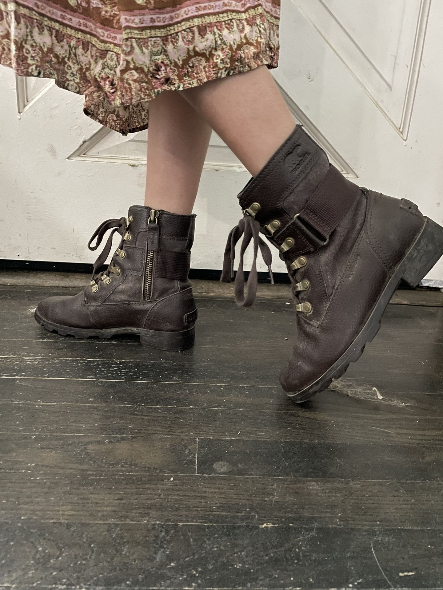 Sorel Leather Boots Size 4 Big Girl /woman