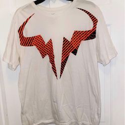 Very nice Nike man shirt size (XL) only $15