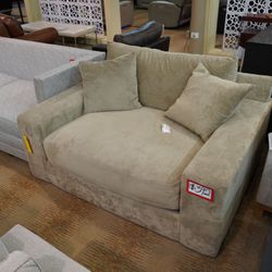 Oversized Chair — (Taupe)