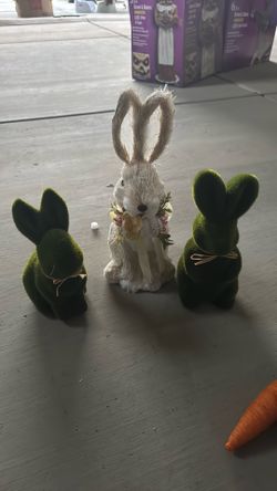 Easter Bunny Decor 