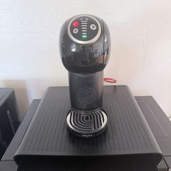 Nescafé Dolce Gusto Coffee Maker