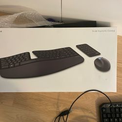 Microsoft Sculpt Ergonomic Desktop