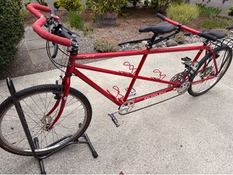 Tandem bicycle