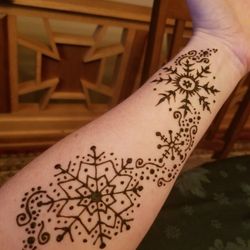 Henna For Christmas 
