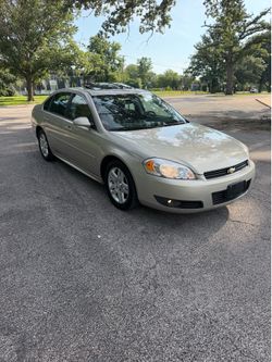 2011 Chevrolet Impala Lt “ Runs Great “