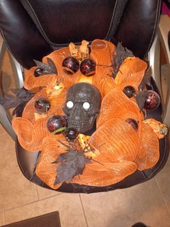 Halloween Deco Mesh Wreath with Skull