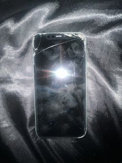 Green Iphone 11 64gb Locked to xfinity