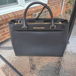 Micheal Kors 