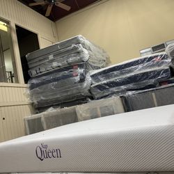 King Memory Foam Mattress Set 