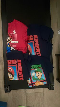 Youth Medium Boys Super Mario shirts