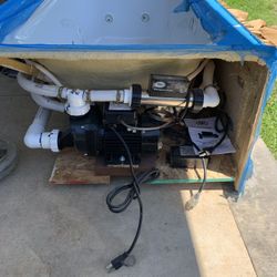 New 32x60 jacuzzi bathtub open box