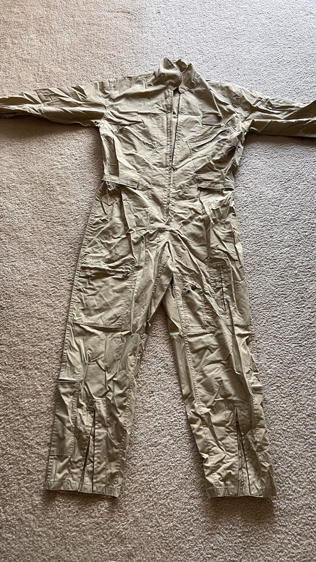 Pilot’s Outfit With Hat