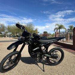 2024 Surron Ultra Bee 