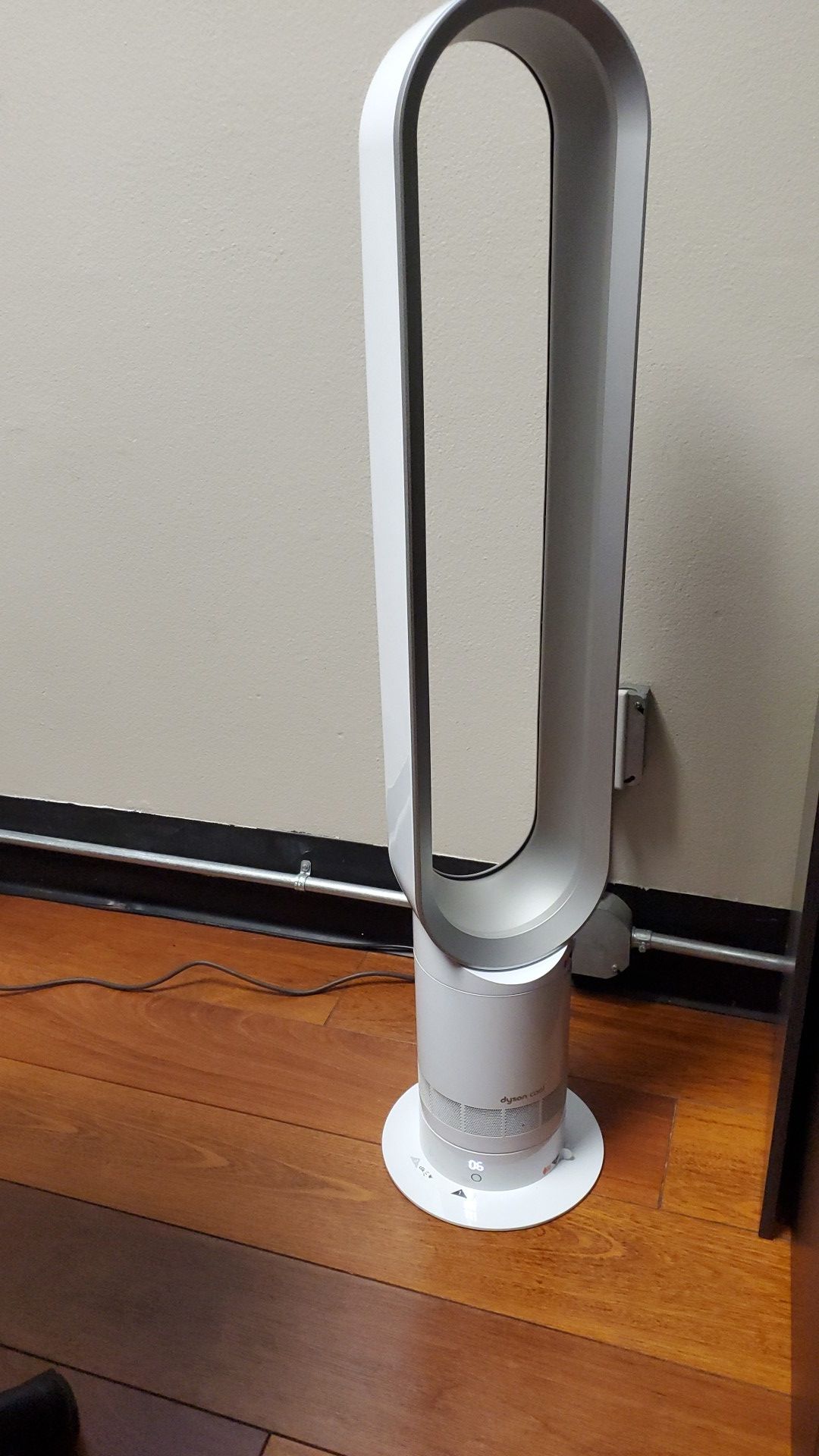 DYSON BLADELESS FAN WITH REMOTE