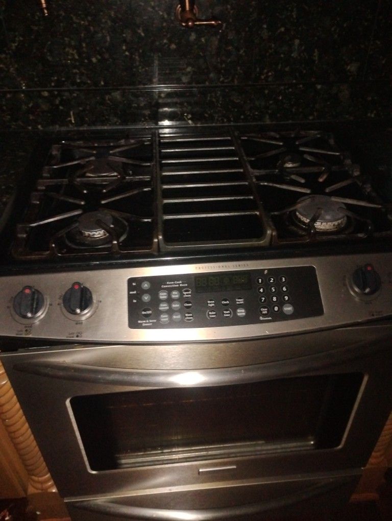 Gas Stove And Oven
