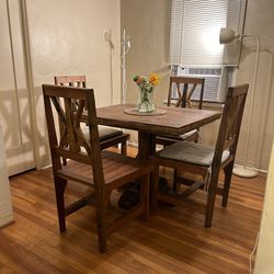 Teakwood Dining Table With Four Chairs And Cushions 