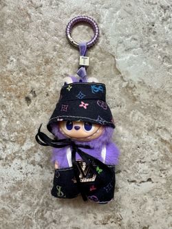 Labubu Pin for Love purple T