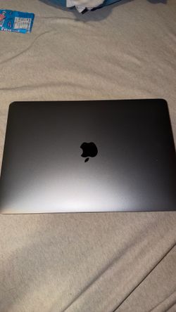 Macbook Pro 13 Inch M2 Chip 2022