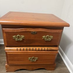 Solid Wood Nightstand / End Table – 2 Drawers