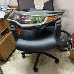 2016-18 Kia Optima Left Headlight 