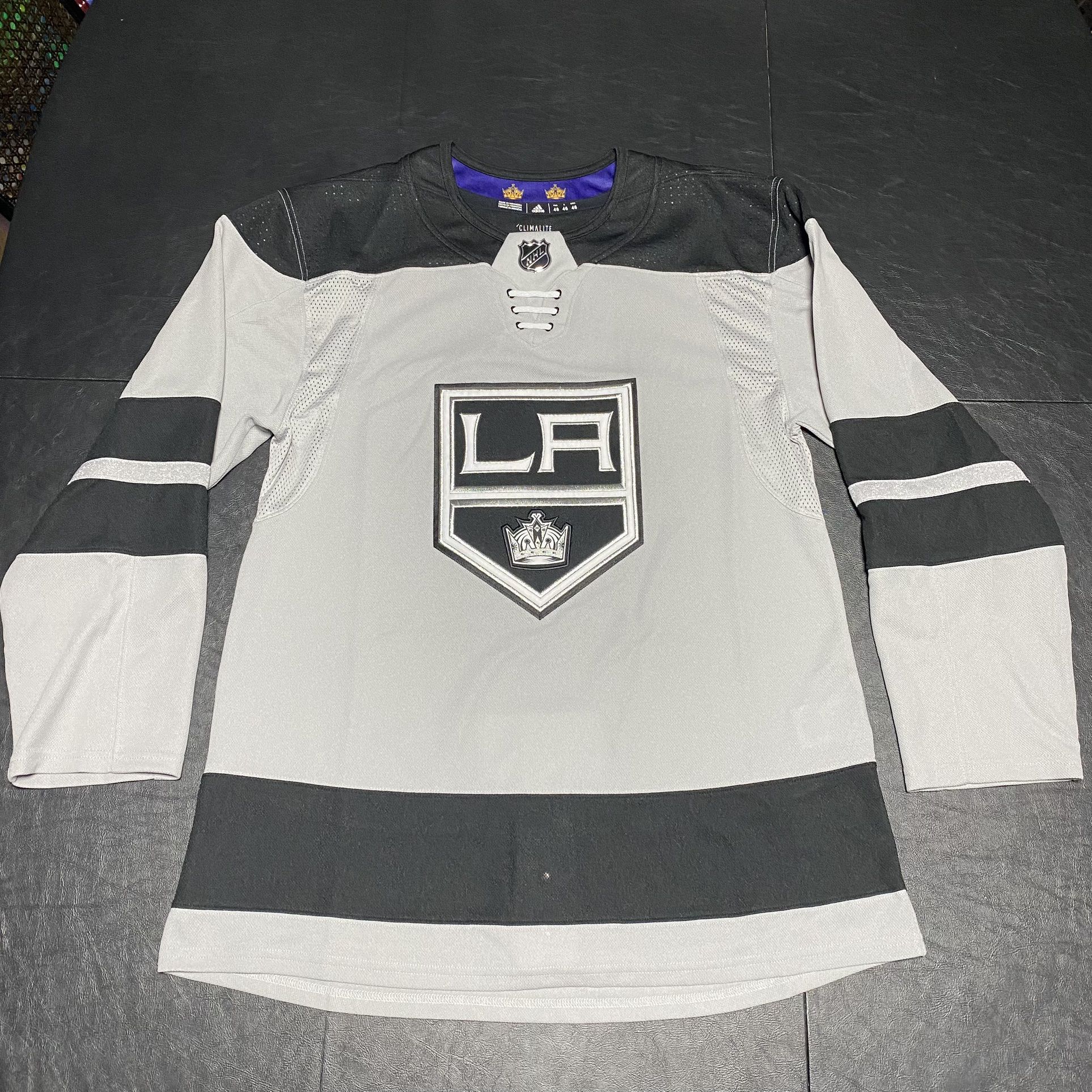 Adidas Climalite Los Angeles Kings NHL Authentic Hockey Jersey Gray Mens  Size 54 for Sale in South Riding, VA - OfferUp