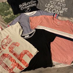 Girls Size M & L Shirts Levi's , Hollister And More All For $20 for Sale in  Brandon, FL - OfferUp