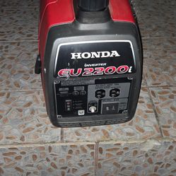Honda EU2200i Generator 