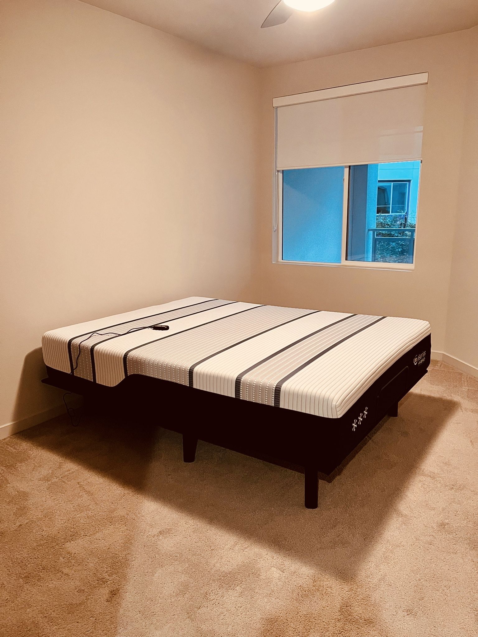 Serta iSeries Hybrid 2000 12.5" Firm Mattress