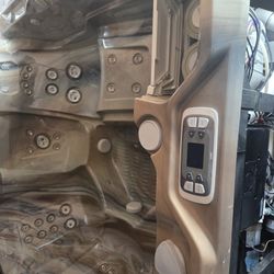 Salt water AND fresh water  hot tub