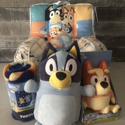 BLUEY 4PC. PLUSH COMFORT SET (Brand New)