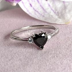 Black with Clear CZ💍  925 Sterling Silver Ring  Size 8