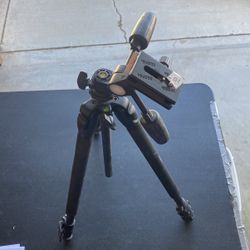 5’ Professional Tripod 