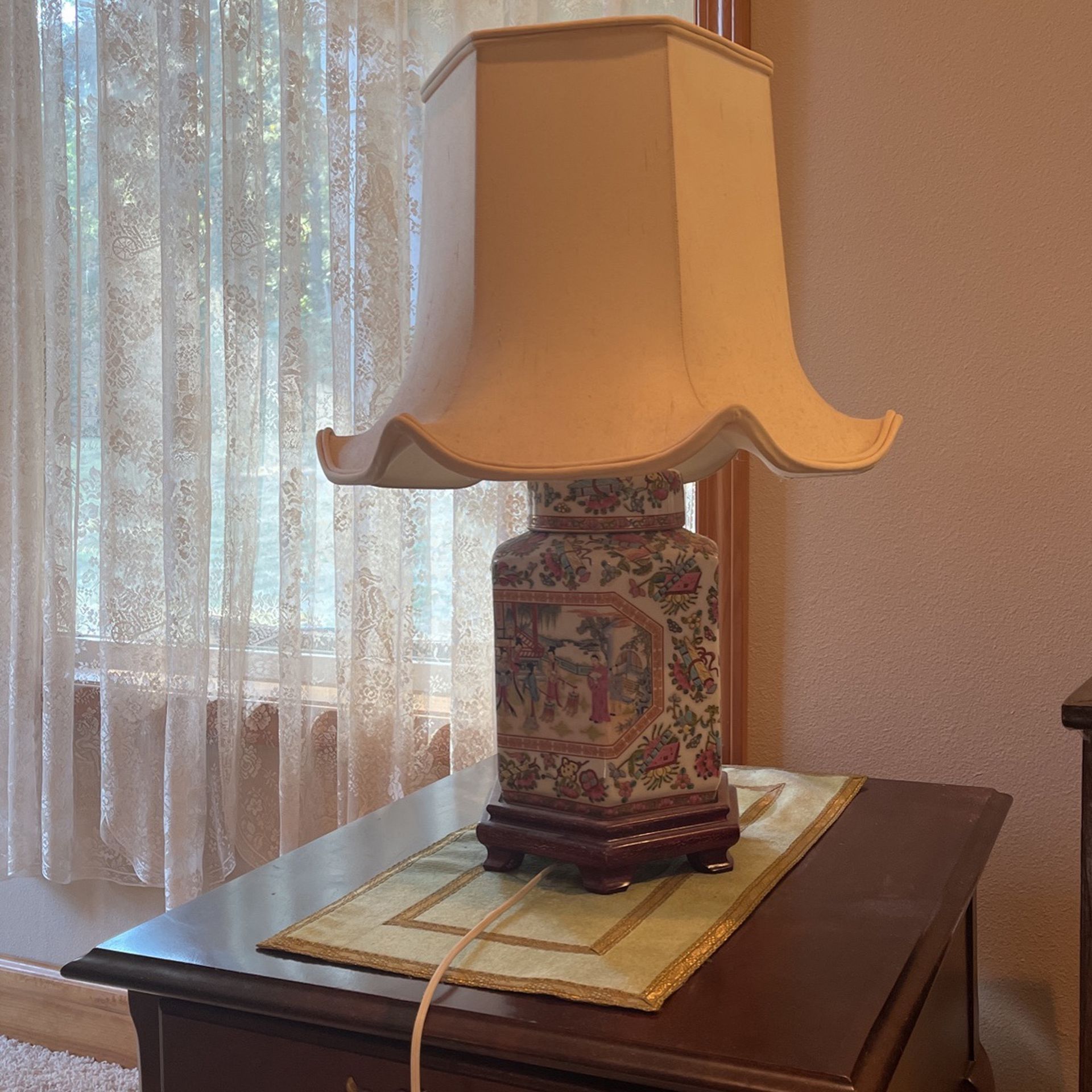 Asian Chinese Lamp For Table