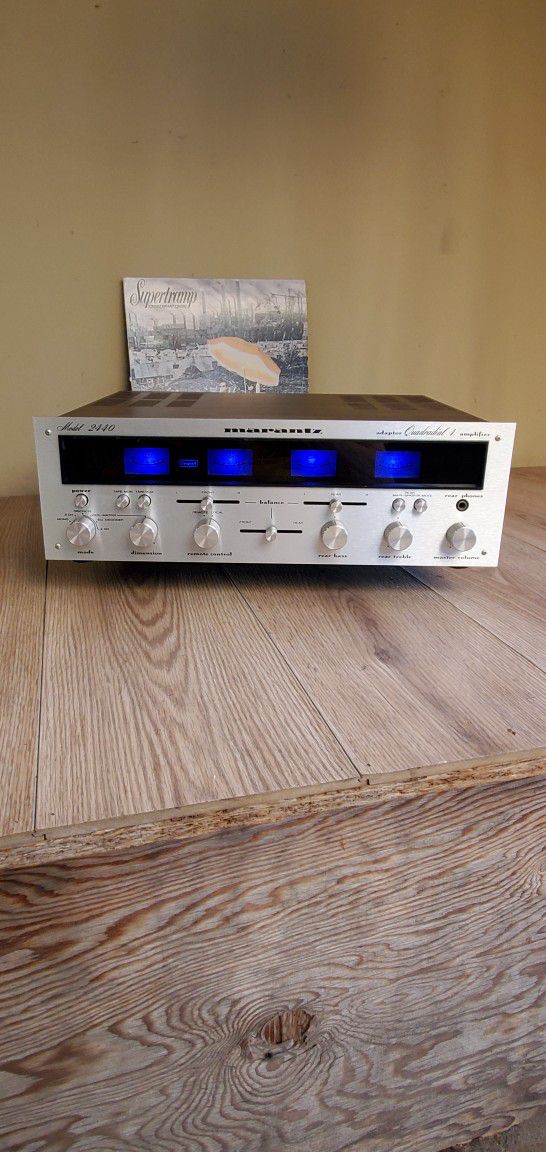 Marantz 2440 Vintage Quad Integrated Amp Amplifier Super CLEAN