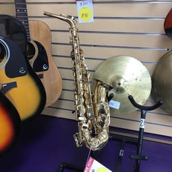 Antigua Winds Saxophone w/ Case & Mouthpiece!