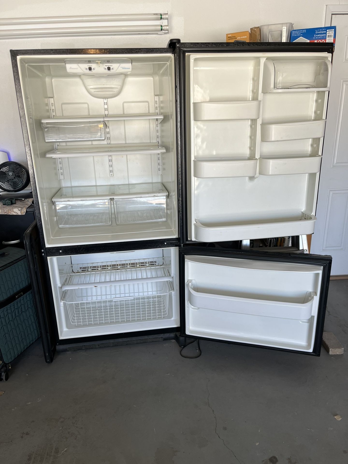 Amana Bottom-FreezerRefrigerator