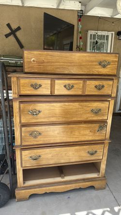 Free dresser