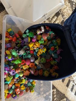 Large Lot of Shopkins Mini Figures & garbage pail men
