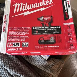 M18 Milwaukee Impact Driver 