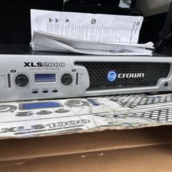 Crown XLS2000 Amplifier