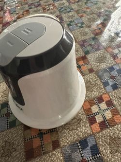Machine for cutting onions parsley garlic