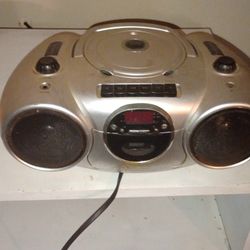 Old Radio CD/Cassette Player