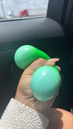 Color changing squishy