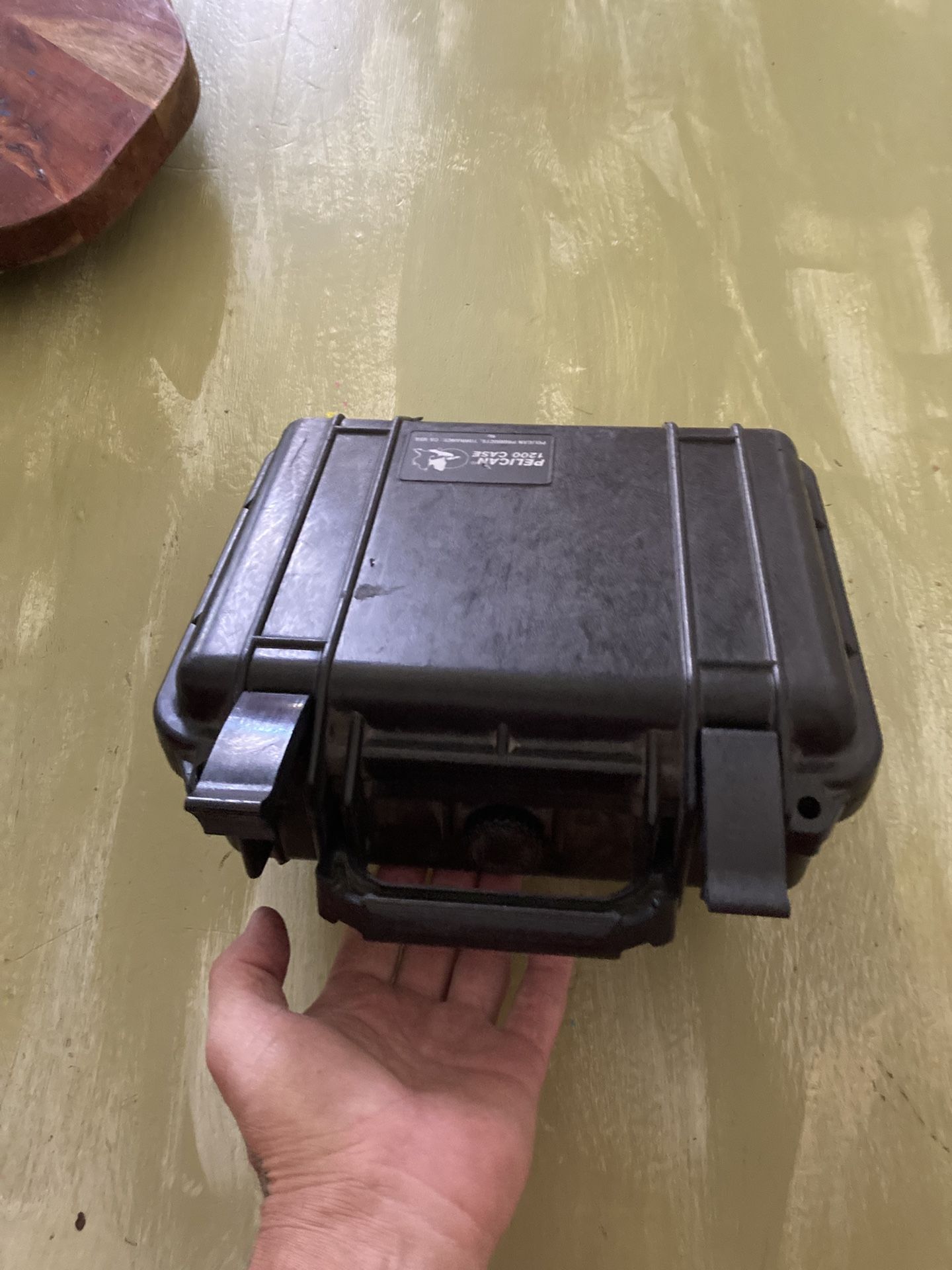 Pelican 1200, Hard Case