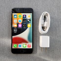 iPhone 8 - UNLOCKED - Like New 