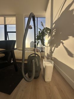 Vacuum Miele Classic C1