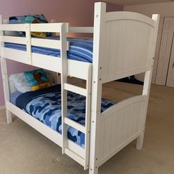 Bunck Beds With Night Stand And Mattresses 