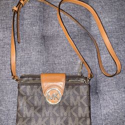 Michael Kors Crossbody Bag