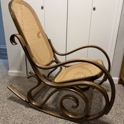 Antique Rocking Chair 